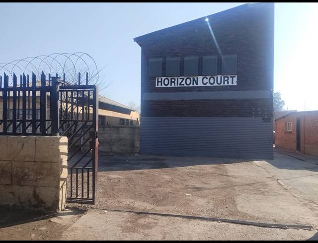 16 BEDROOM APARTMENT BLOCK FOR SALE IN VEREENIGING CENTRAL